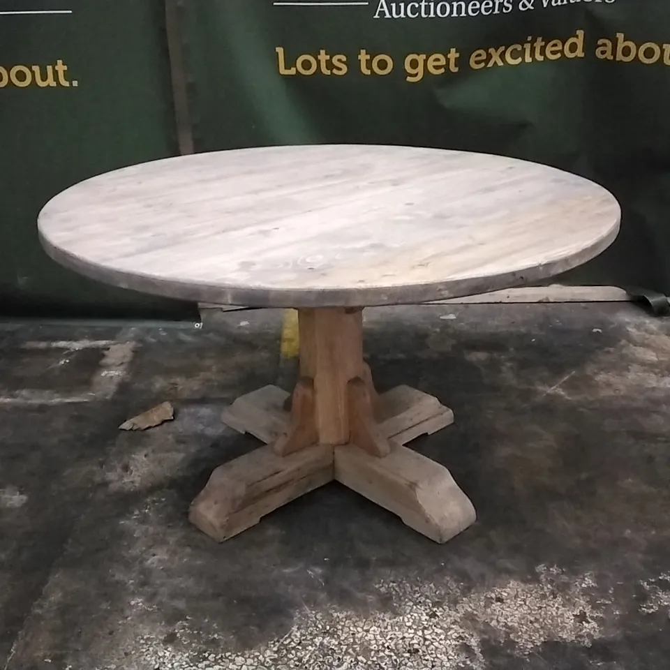 DESIGNER SOLID PINE ROUND DINING TABLE WITH PEDESTAL 
