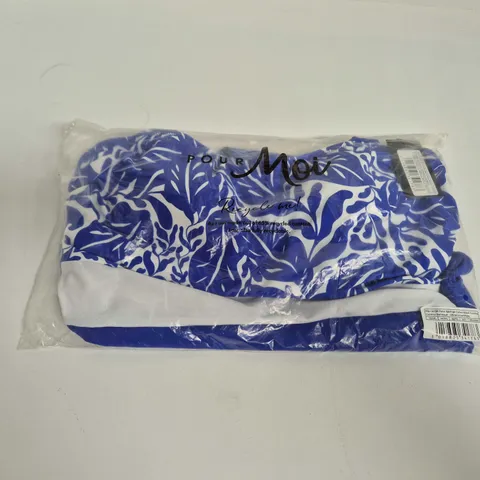 BAGGED POUR MOI PALM SPRINGS COLOUR BLOCK CONTROL SWIMSUIT IN BLUE/WHITE - UK 18