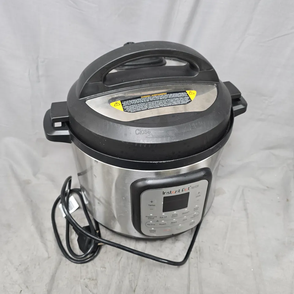 INSTANT POT DUO CRISP AIR FRYER