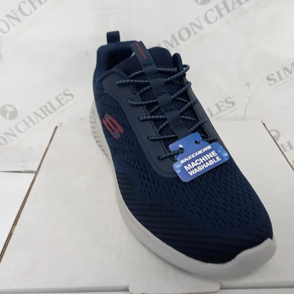 SKECHERS MENS AIR COOLED MEMORY FOAM TRAINERS - SIZE 8