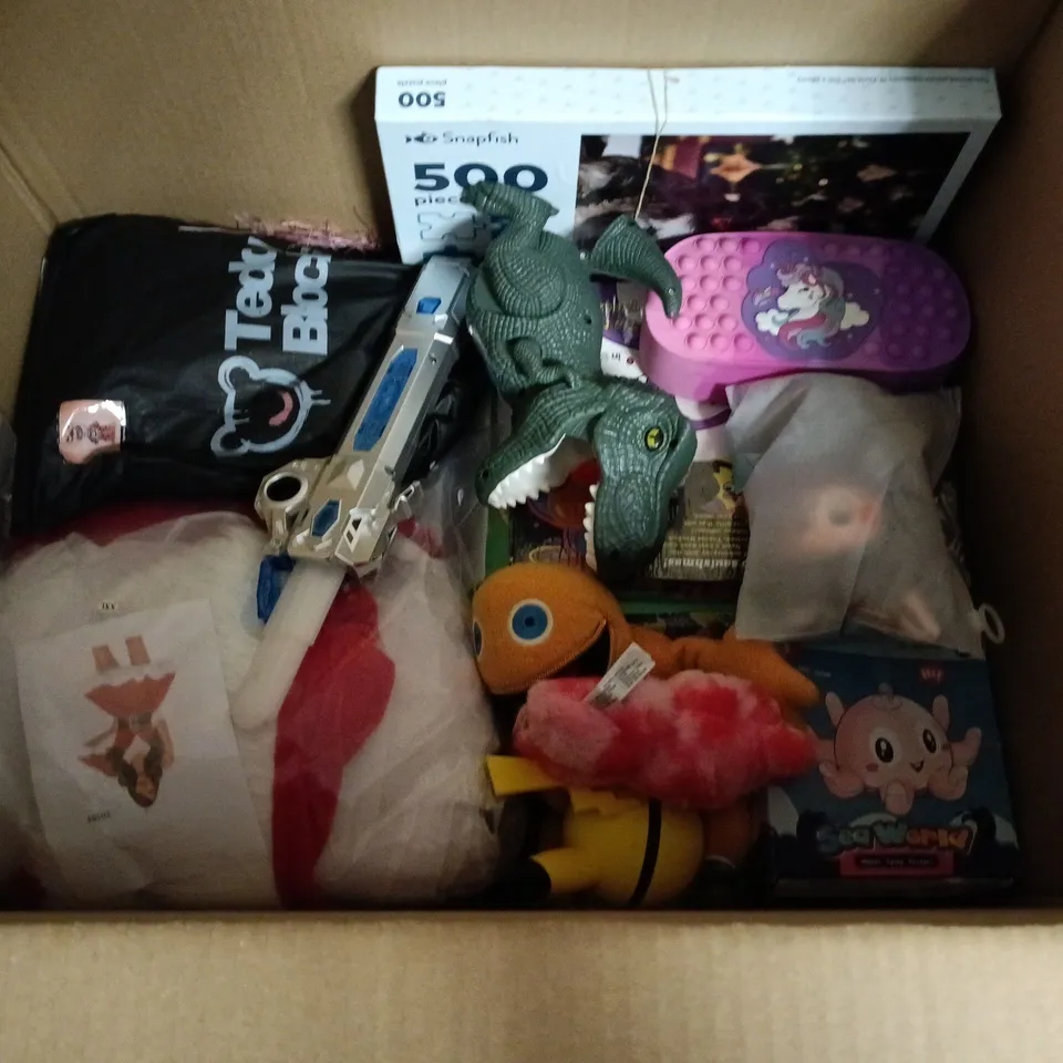 ASSORTED CHILDREN'S TOYS AND PLUSH LOT, INCLUDING LEGO FRIENDS SET ASSORTED PLUSHIES AND OCEAN FRIEND SNAP