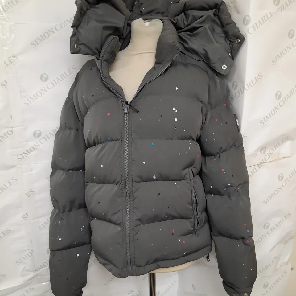 NVLTY HOODED PADDED PAINT SPLATTERED COAT IN GREY SIZE S
