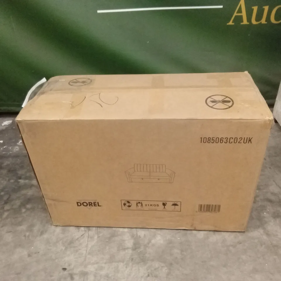 3 x ASSORTED DESIGNER PARTS AND PIECES