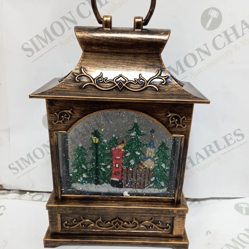 FESTIVE PRE-LIT MUSICAL WATER SPINNER - ROBINS IN THE SNOW