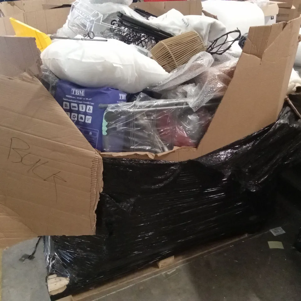 PALLET OF ASSORTED HOUSEHOLD GOODS AND PRODUCTS TO INCLUDE; TBM UNDERPADS, FISHING ITEM ETC