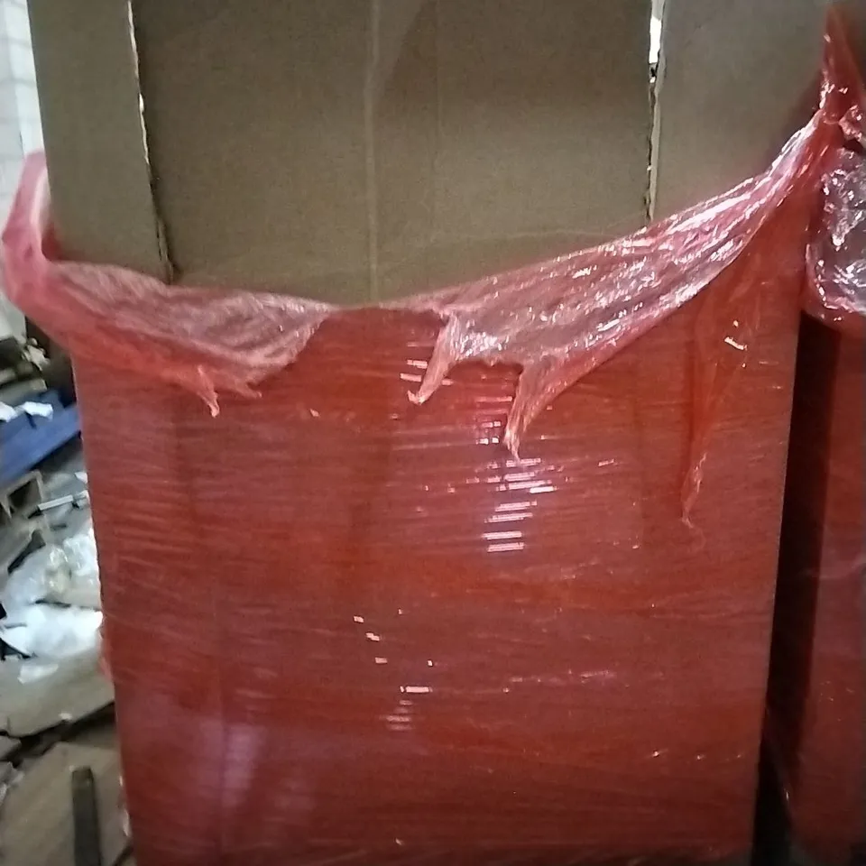 PALLET CONTAINING ASSORTED PRODUCTS INCLUDING PUZZLE BOARD, DACE MAT, CLOTHES DRYING RACK, UMBRELLAS & FOLDING CLOTHES HANGER