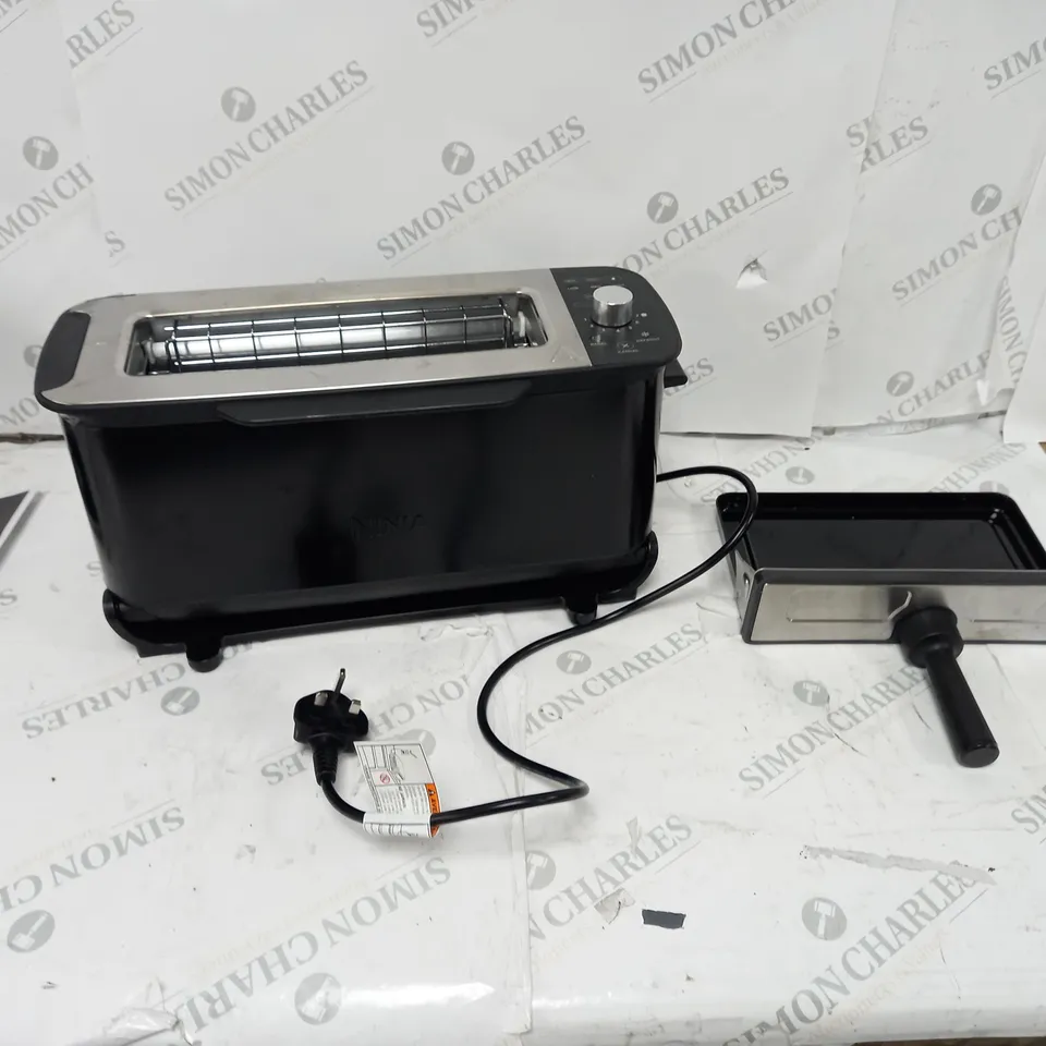 BOXED NINJA 2 IN 1 TOASTER & GRILL ST100UK