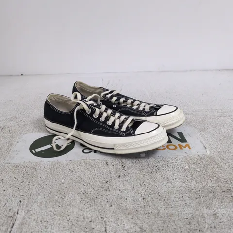 CONVERSE CHUCK TAYLOR ALL STAR LOW-TOP SNEAKERS β BLACK UK 9 UNBOXED