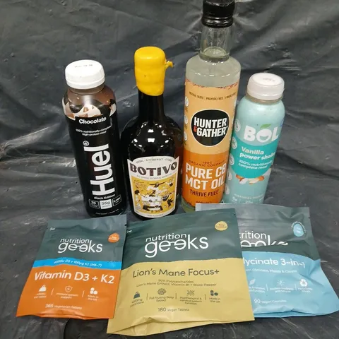 APPROXIMATELY 5 ASSORTED FOOD &DRINK ITEMS TO INCLUDE - HUEL, NUTRITION GEEKS AND BOTIVO  - COLLECTION ONLY