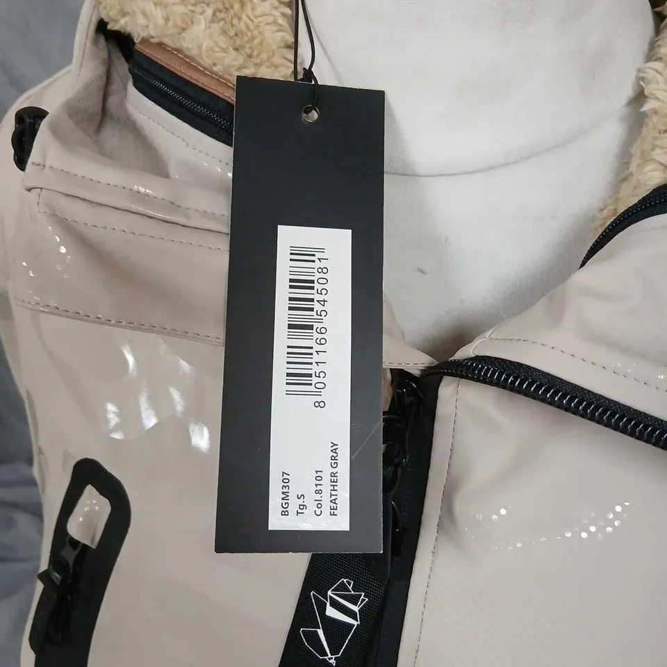 GAMMON LIFE BEIGE PARKA JACKET WITH FAUX FUR LINING – SIZE S