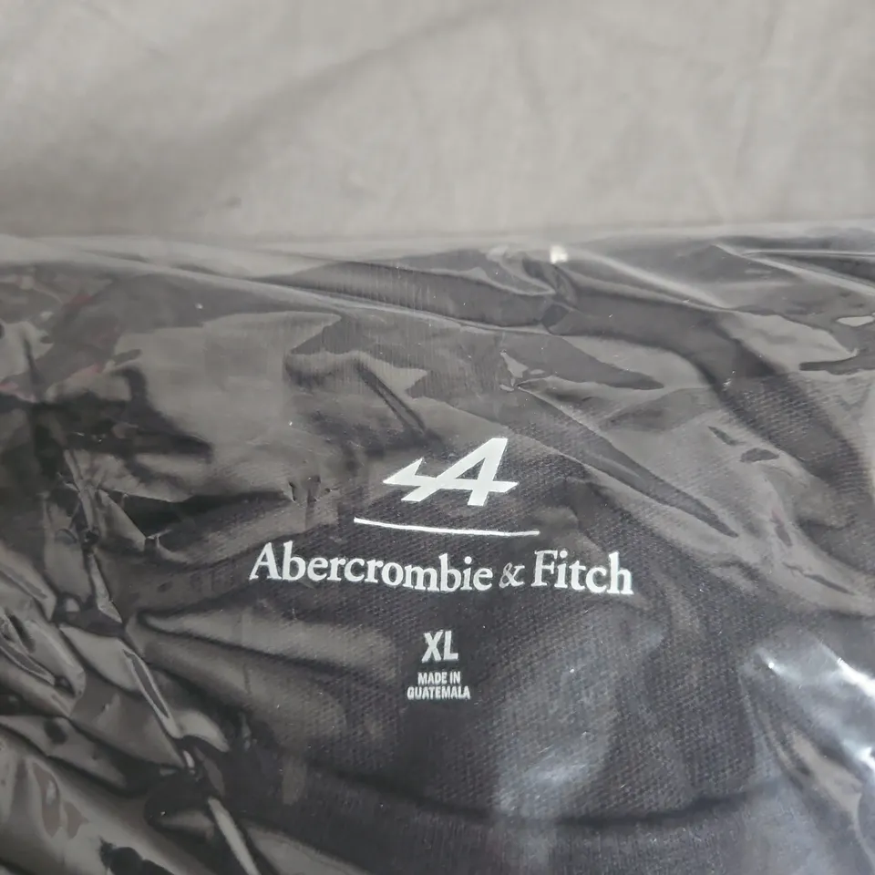 ABERCROMBIE & FITCH T‑SHIRT – BLACK, XL – BWT ALPINE FORMULA ONE TEAM DESIGN