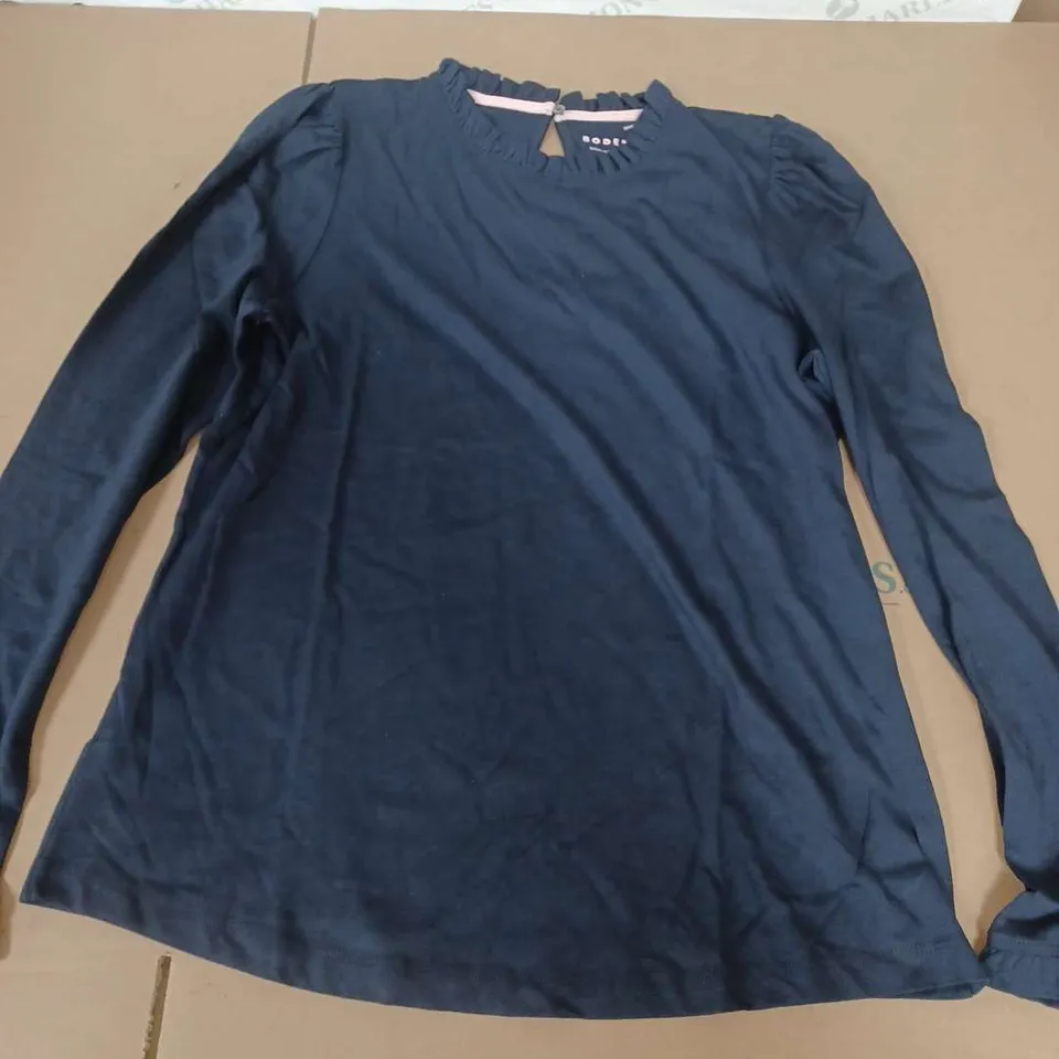 BODEN SUPERSOFT FRILL DETAIL TOP IN BLACK - UK 14