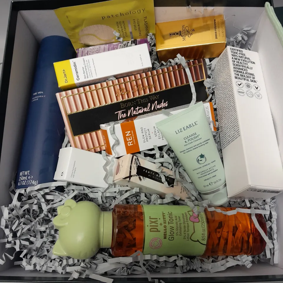 BOXED BOOTS BEST OF BEAUTY 16-PIECE BOX SET