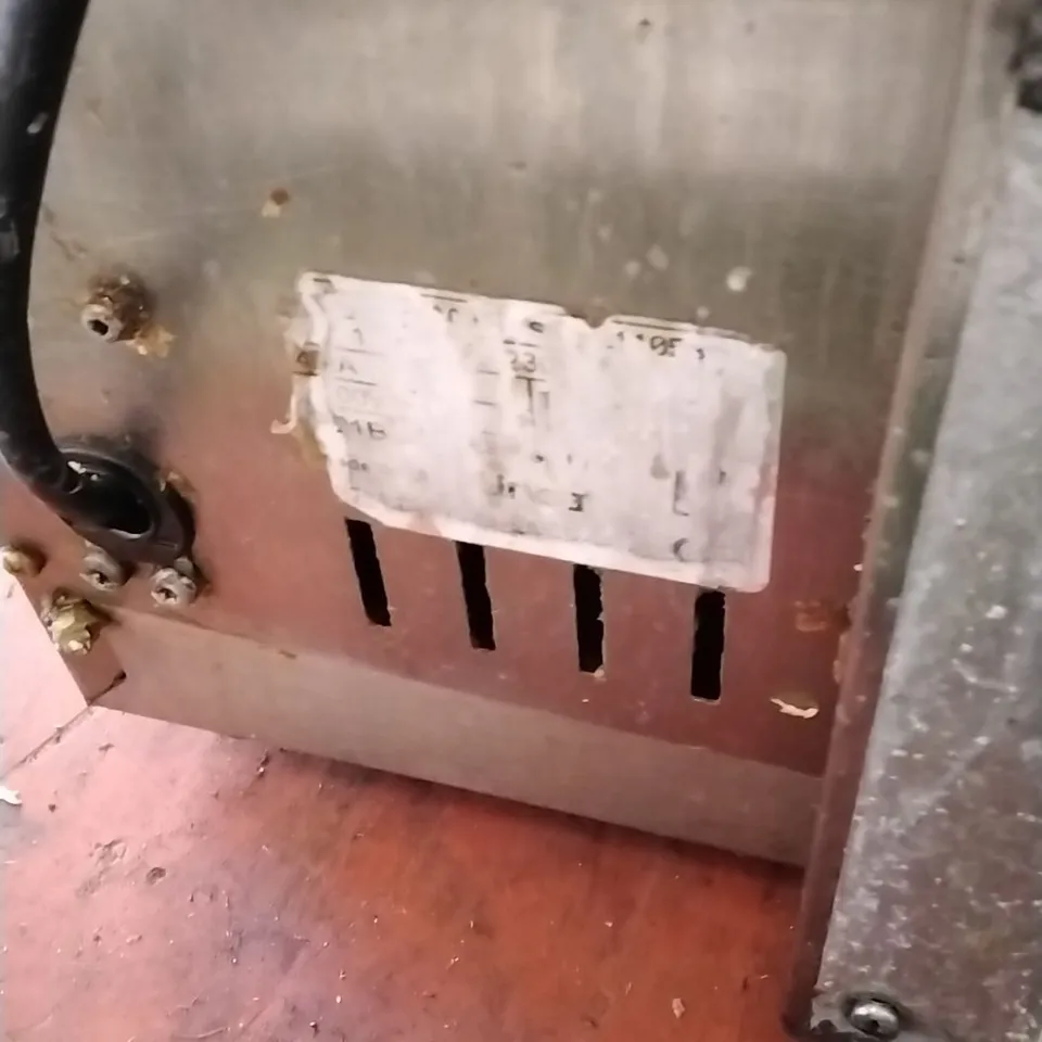 LINCAT CS4/G COMMERCIAL CHIP SCUTTLE