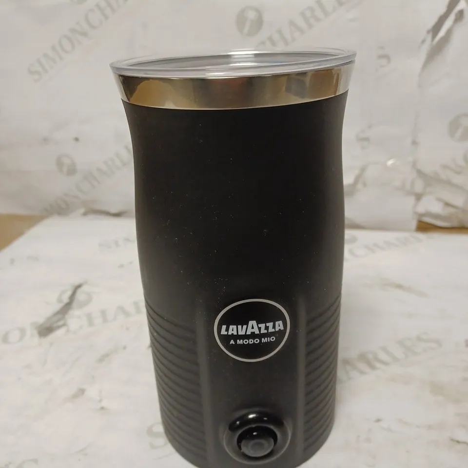 LAVAZZA A MODO MIO MILK EASY FROTHER