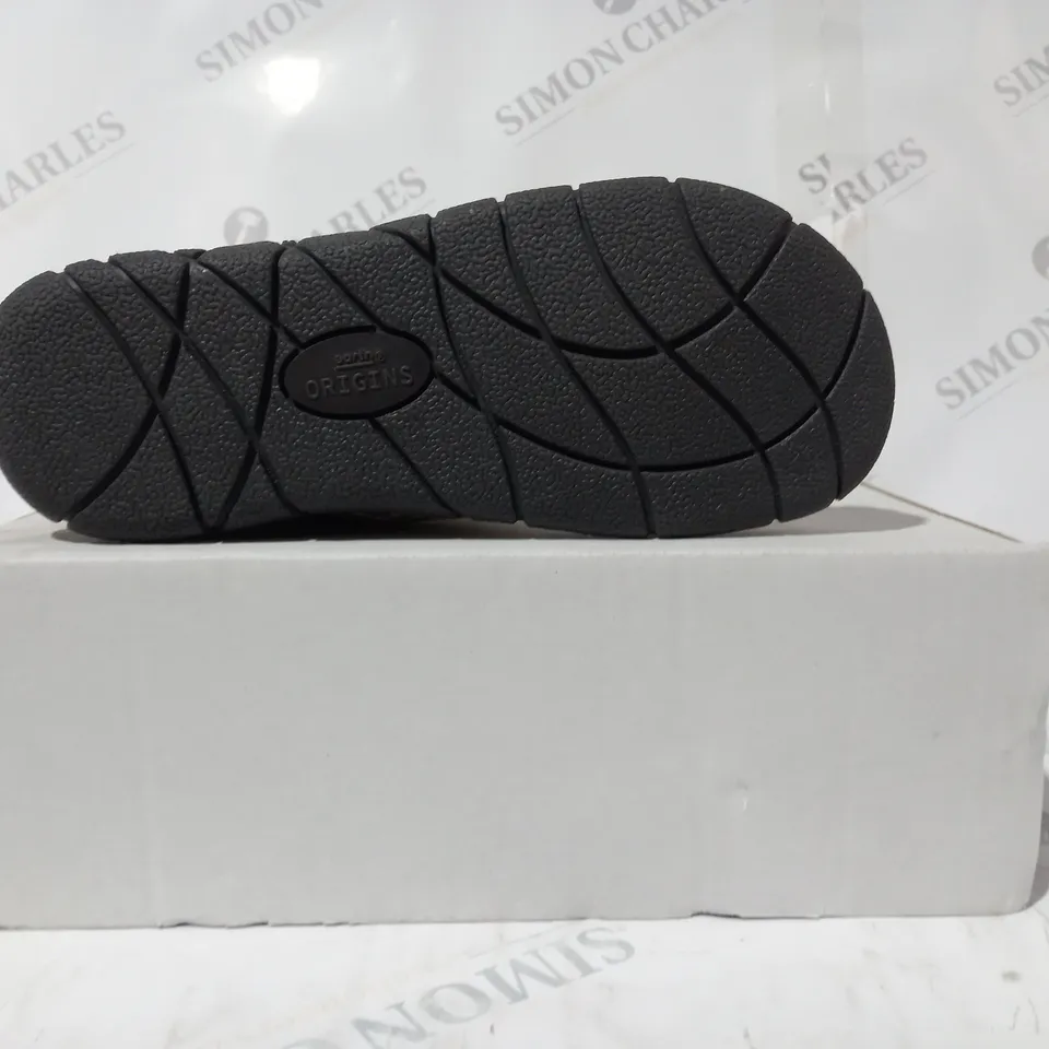 BOXED PAIR OF EARTH ORIGINS EMMALYN BEIGE BOOTIES - SIZE 5