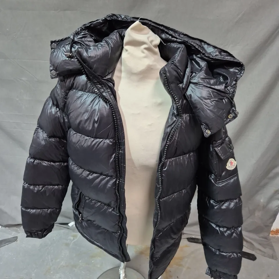 MONCLER HOODED PADDED COAT IN BLACK SIZE 1