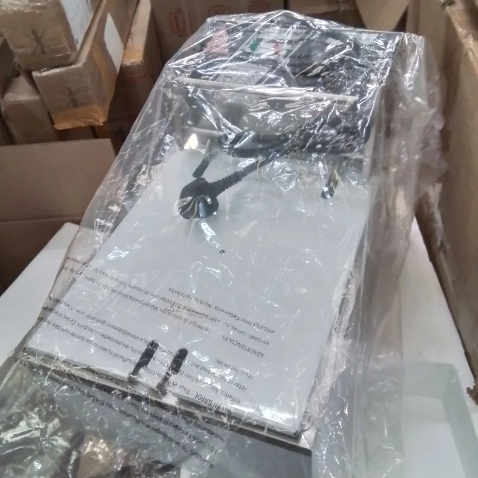 BOXED ELECTRIC DEEP FAT FRYER 