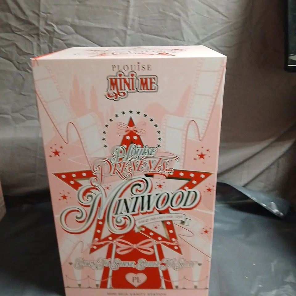 PLOUISE MINI ME MINIWOOD PINK VANITY STATION 