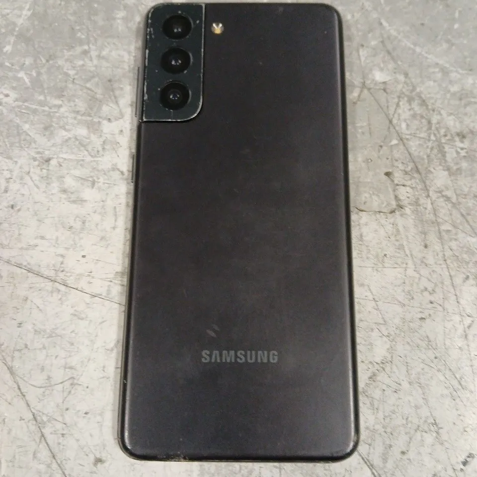 SAMSUNG GALAXY S21