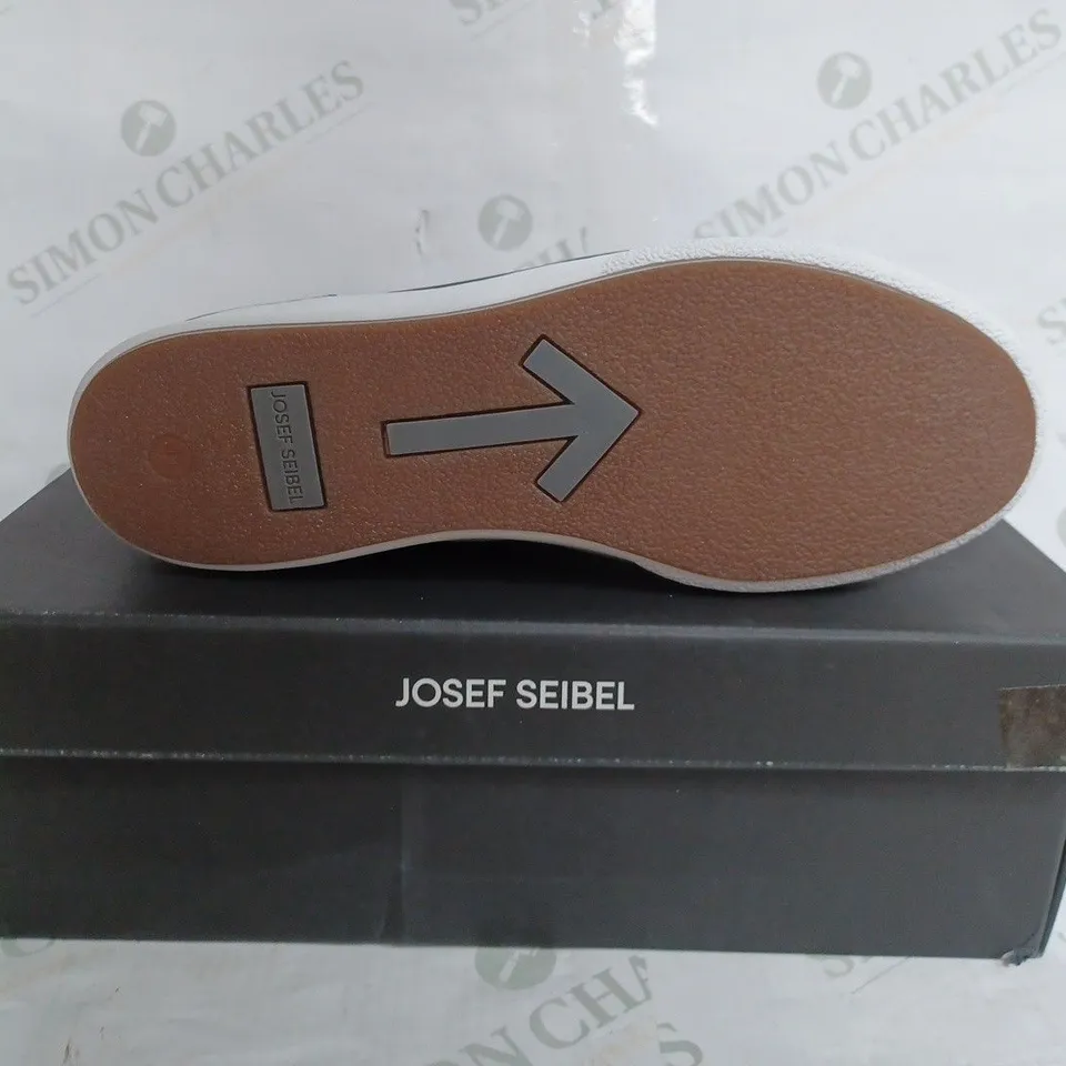 JOSEF SEIBEL CLAIRE 01 SNEAKERS IN BLUE - EU 41
