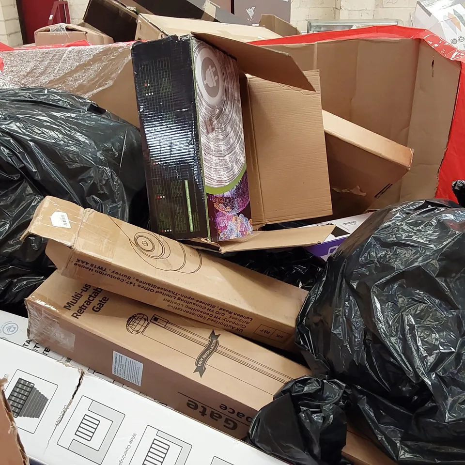 PALLET OF ASSORTED ITEMS INCLUDING: DEHUMIDIFIER, KID'S METAL DETECTOR, EXTENDABLE WATER BRUSH, CLOTHES HANGER STAND, RETRACTABLE SAFETY GATE