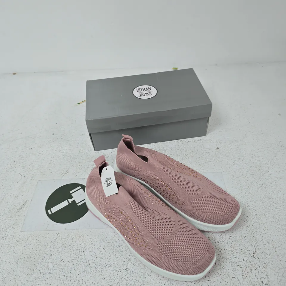 URBAN JACKS PINK KNIT SLIP-ON SNEAKERS – UK 8