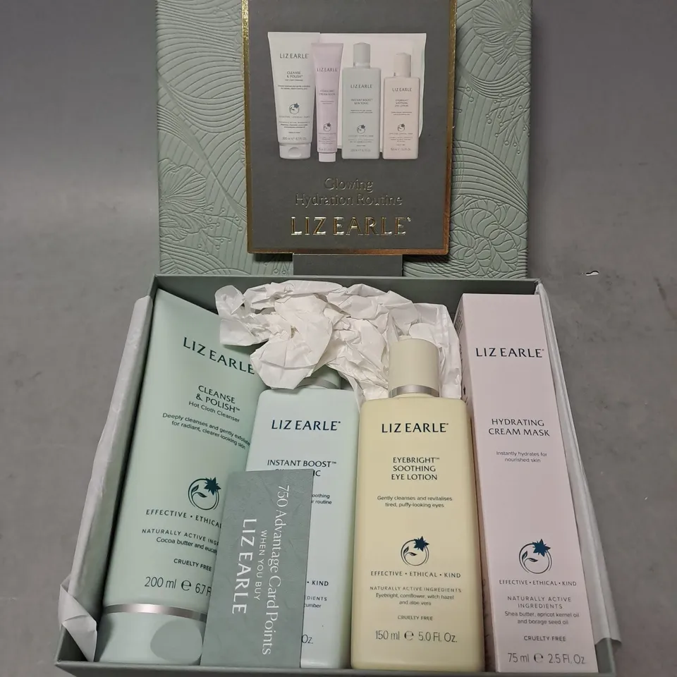 BOXED LIZ EARLE GLOWING HYDRATION ROUTINE