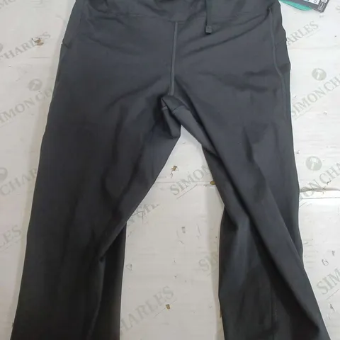 GOOD MOVE CROPPED LEGGINGS - SIZE 14
