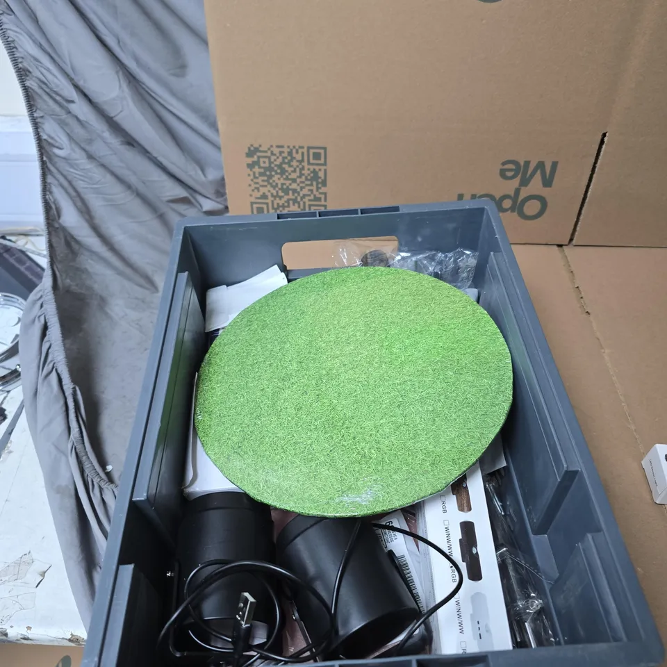 TOTE OF APPROXIMATELY 15 ASSORTED ITEMS TO INCLUDE: LED SENSOR LIGHT