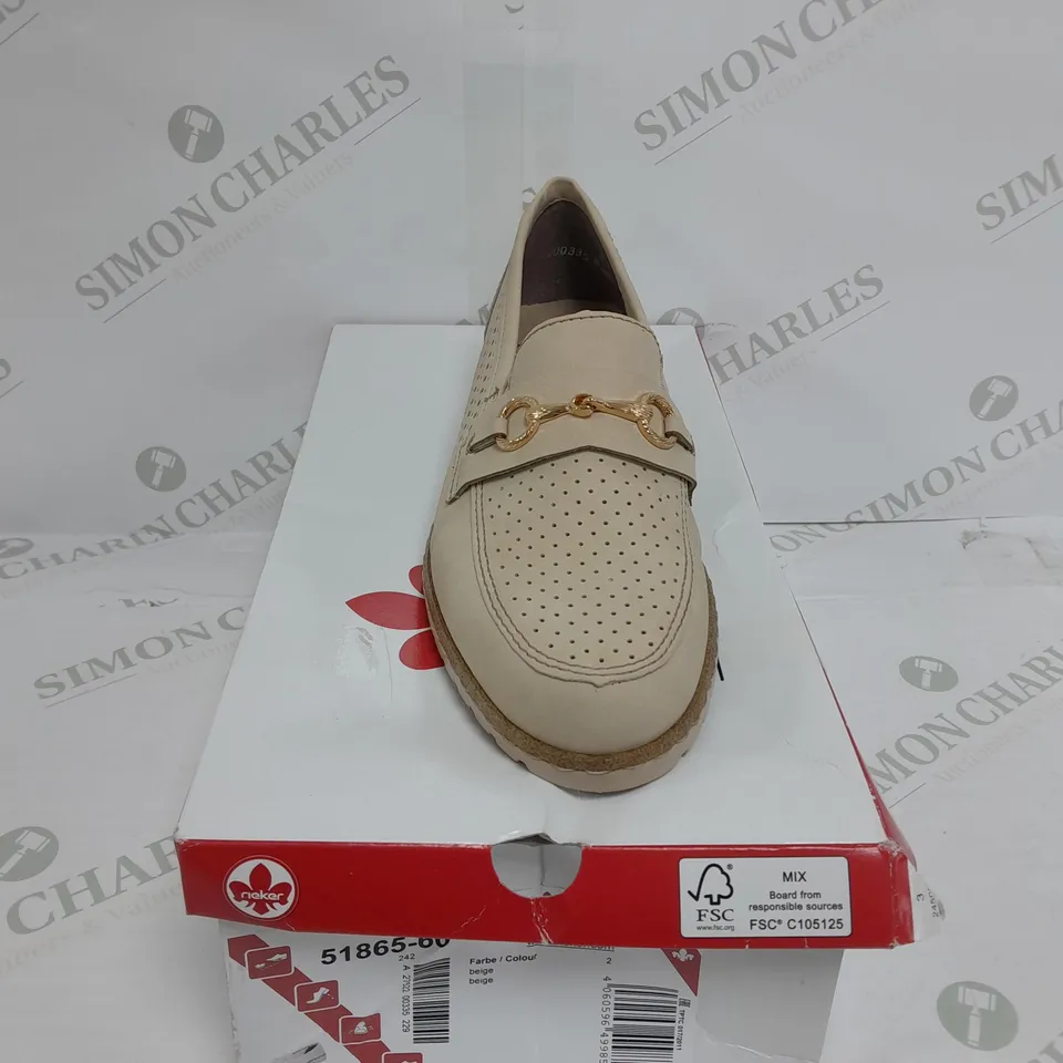 RIEKER WEDGE SANDAL SIZE 6.5