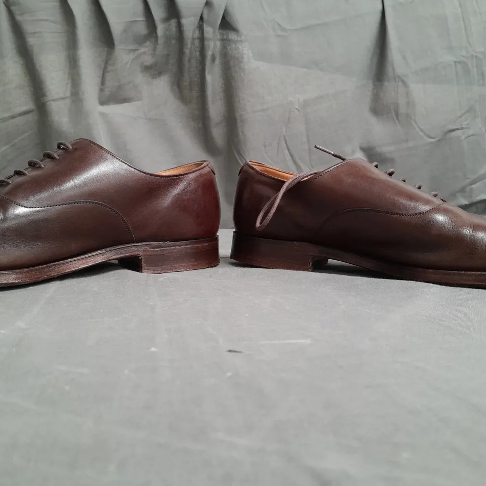 PAIR OF CHEANEY BROWN LEATHER SHOES SIZE UK 8