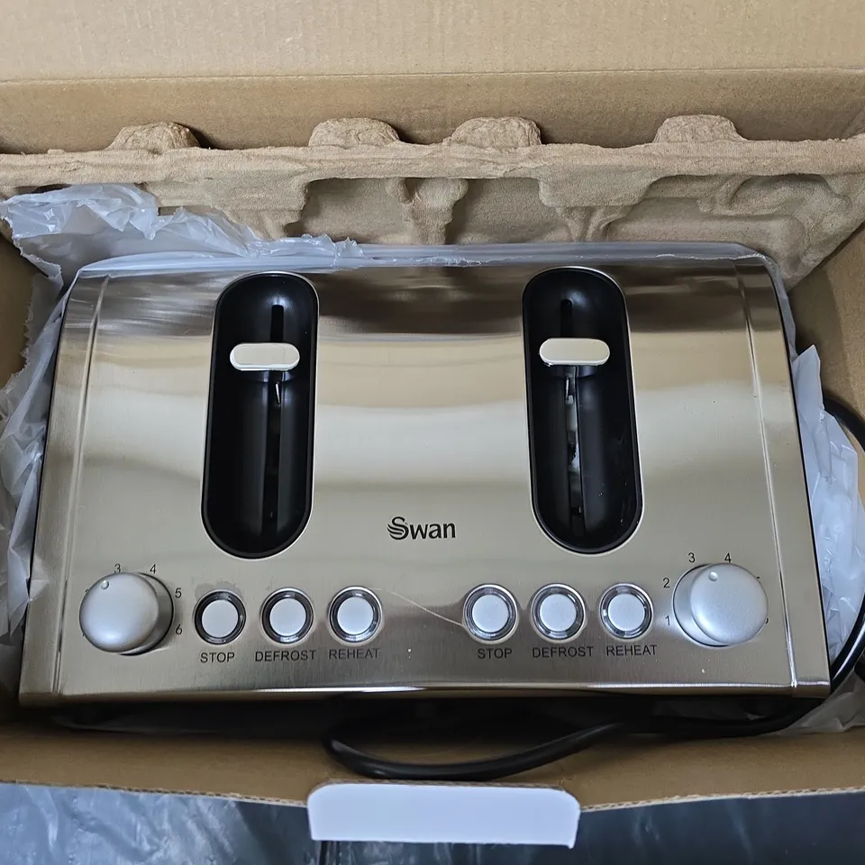 BOXED SWAN KETTLE & TOASTER 4-SLICE TWIN PACK