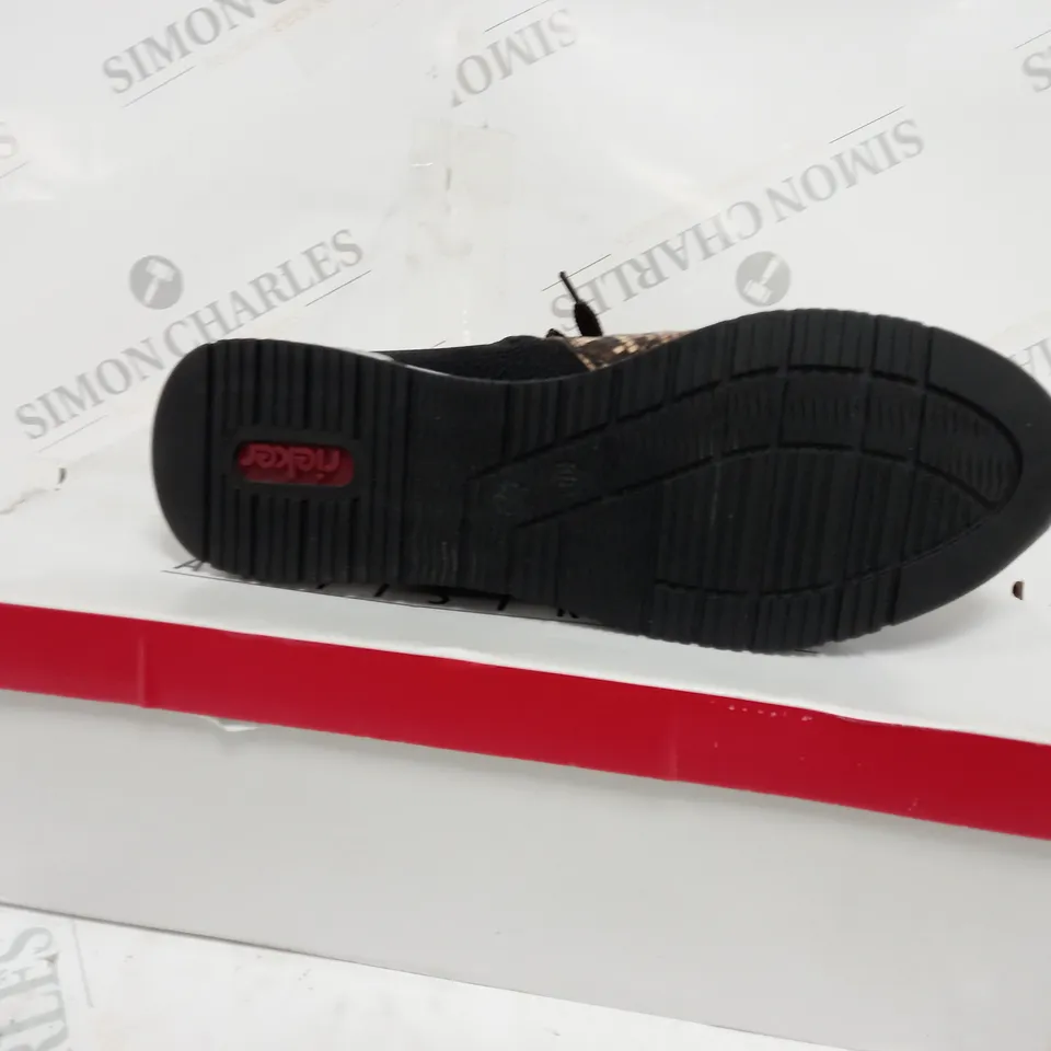 RIEKER CHELSEA BOOT IN BLACK SIZE 6