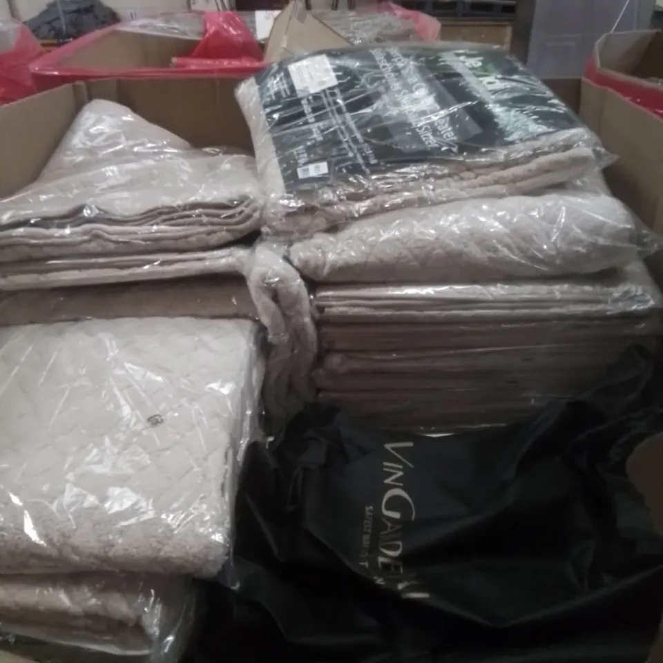 PALLET OF ASSORTED HOUSEHOLD GOODS AND FURNITURE TO INCLUDE; LARGE QUANTITY OF THE HANDMADE SOAP (MENS EDITION), VINGARDEVALISE WINE TRAVEL SUITCASE ETC 