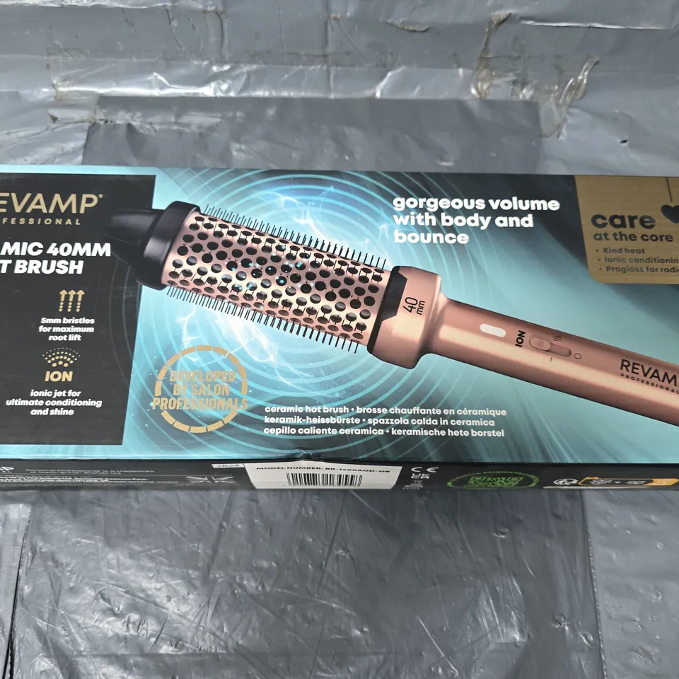 BOXED REVAMP PROFESSIONAL CERAMIC 40MM HOT BRUSH