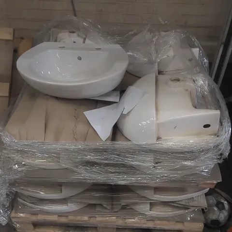 PALLET CONTAINING A LARGE QUANTITY OF LECICO BATHROOM SINKS