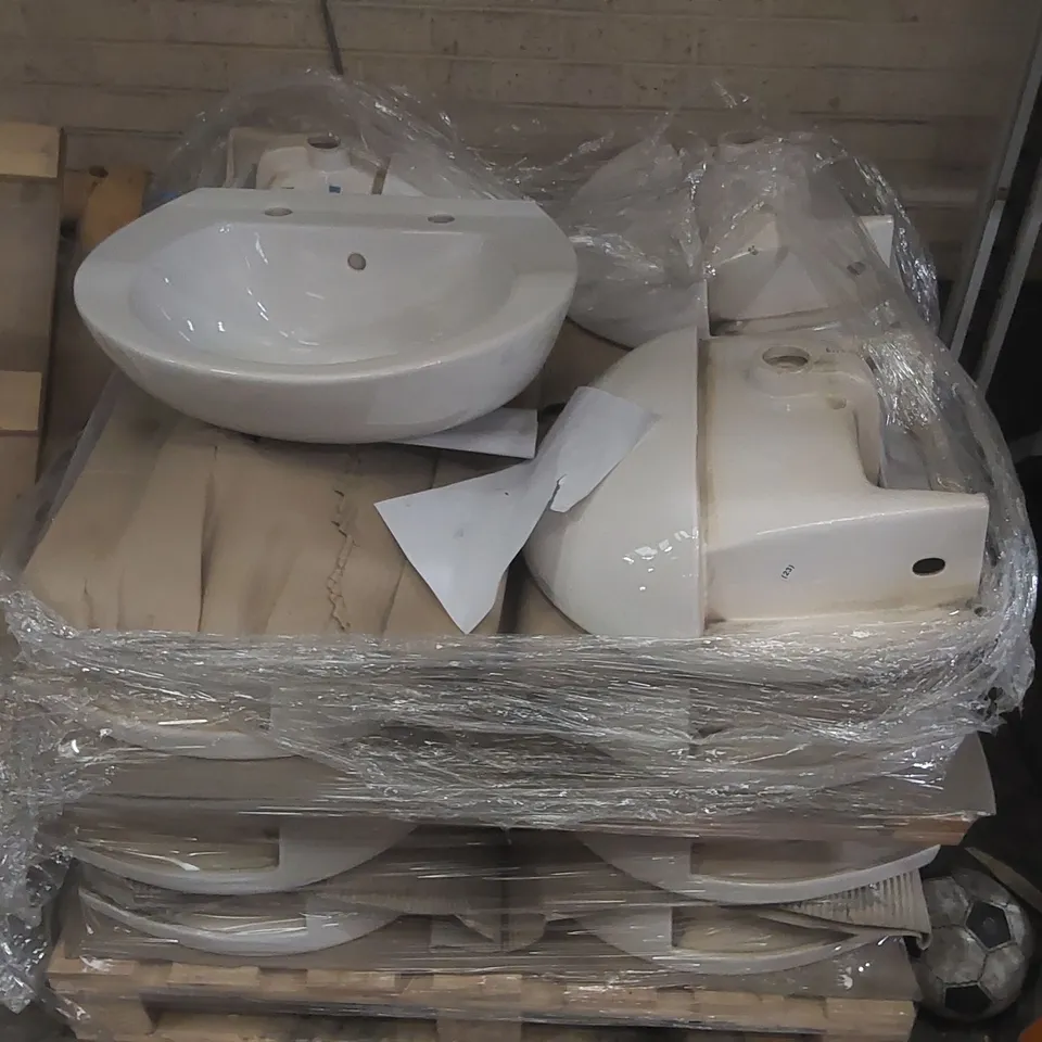 PALLET CONTAINING A LARGE QUANTITY OF LECICO BATHROOM SINKS