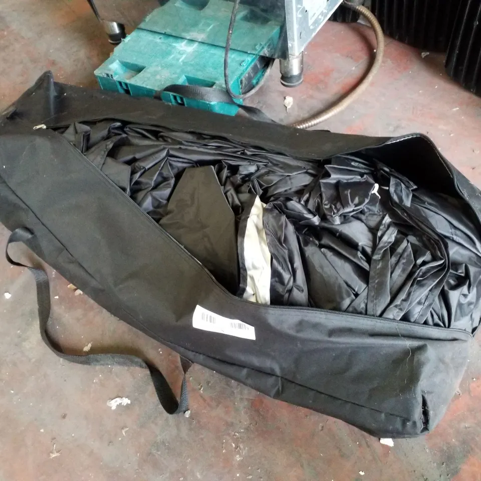 BLACK CANOPY WITH CARRYBAG