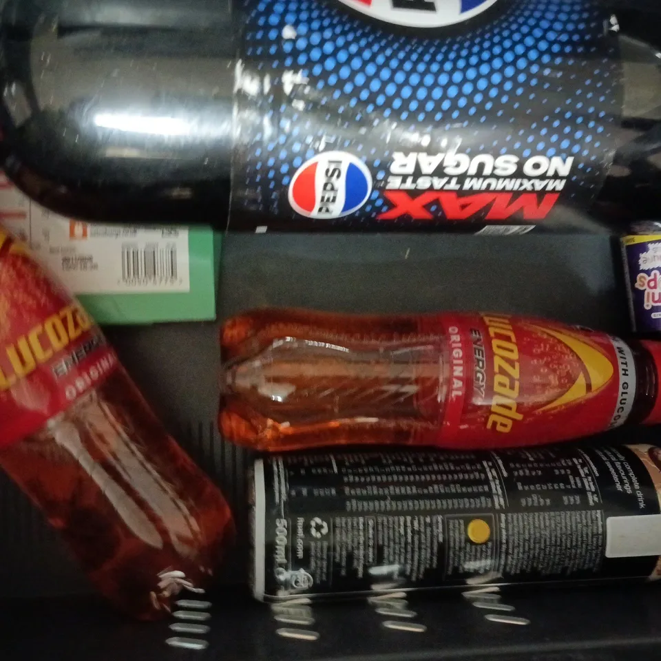 APPROXIMATELY 8 ASSORTED FOOD AND DRINK ITEMS TO INCLUDE LUCOZADE, HONEY, ETC