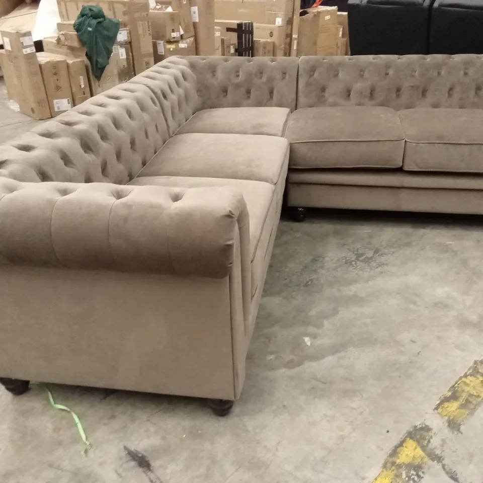 HAMPTON CHESTERFIELD CORNER SOFA, CLASSIC VELVET