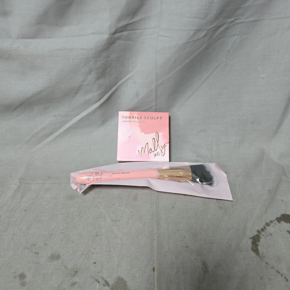 MALLY SUNRISE SCULPT OMBRE BRONZER – BOXED WITH BRUSH