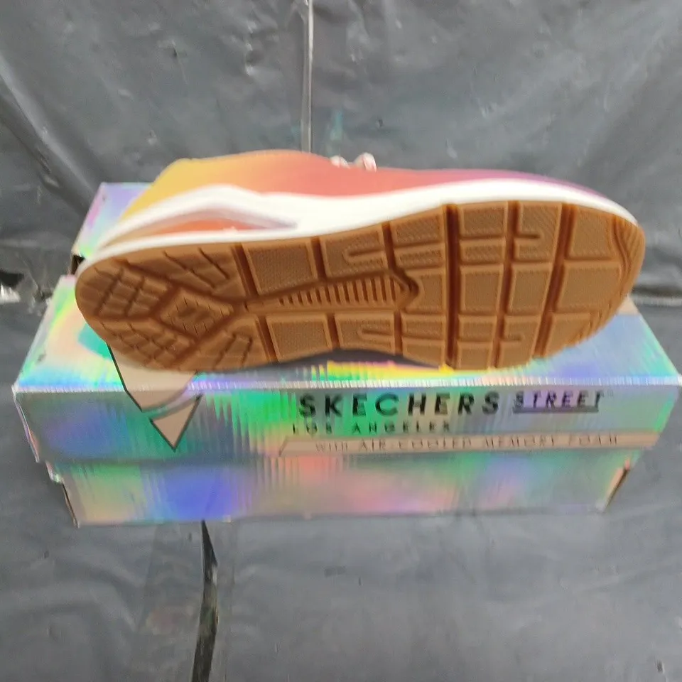BOXED WOMENS SKECHERS AIR-COOLED MEMORY FOAM TRAINERS SIZE 6