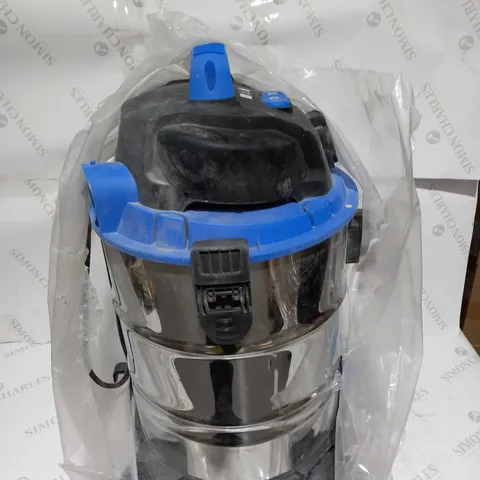 VACMASTER WET AND DRY VACUUM CLEANER