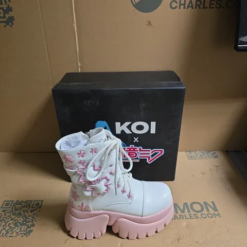 KOI HATSUNE MIKU SAKURA MIKU CHERRY BLOSSOM MONSTER BOOTS  - WHITE - UK SIZE 3 