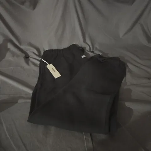 ESSENTIALS FEAR OF GOD JOGGERS SIZE XL IRON
