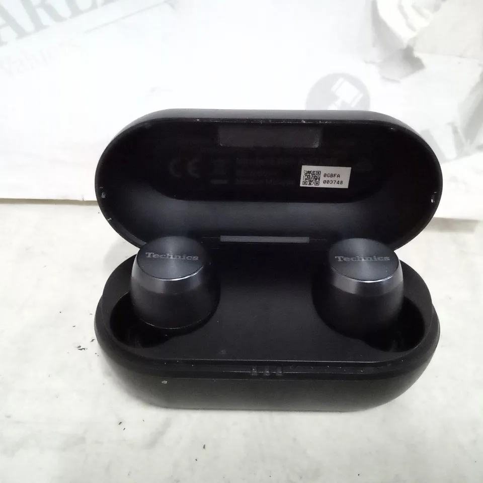 BOXED TECHNICS EAH-AZ70W DIGITAL WIRELESS STEREO EARPHONES