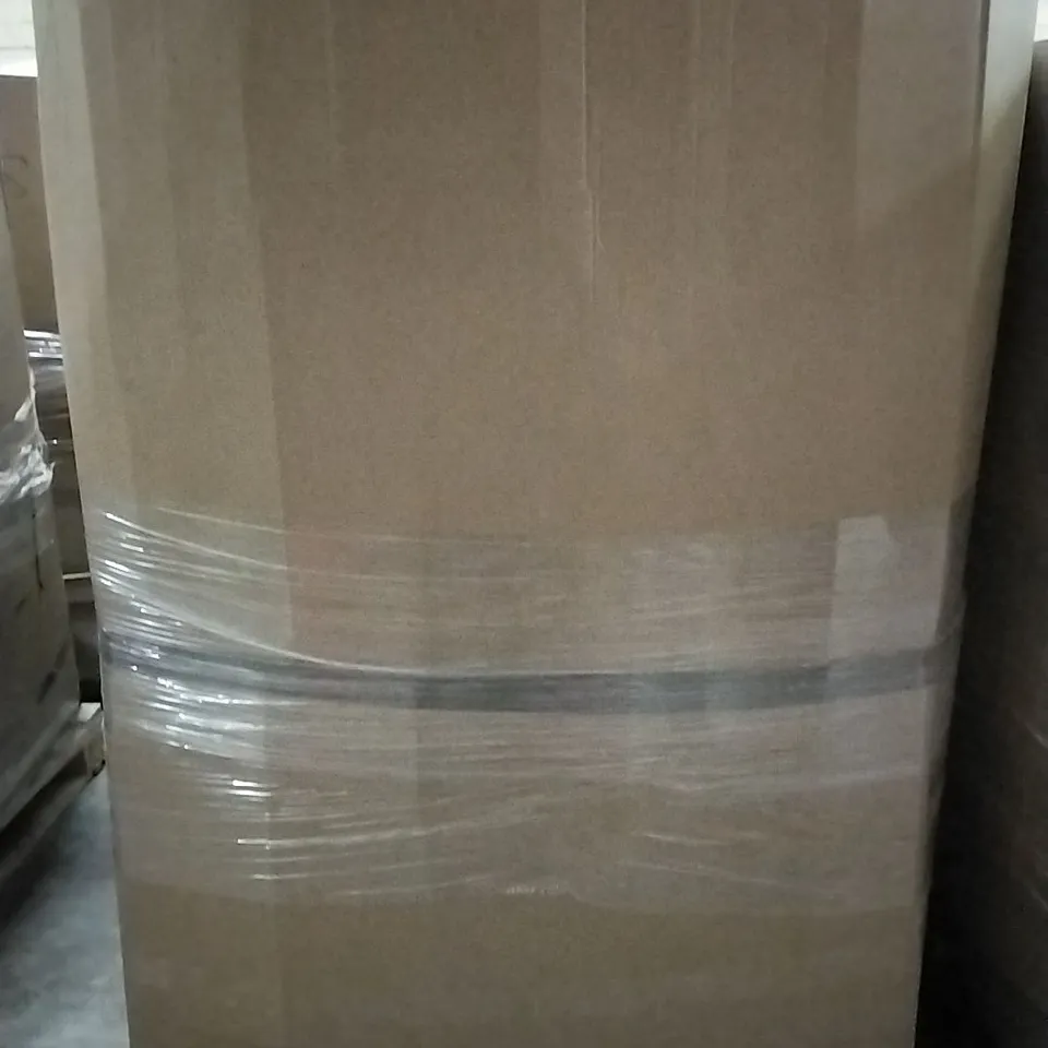 PALLET CONTAINING LARGE QUANTITIES OF PILLOWS