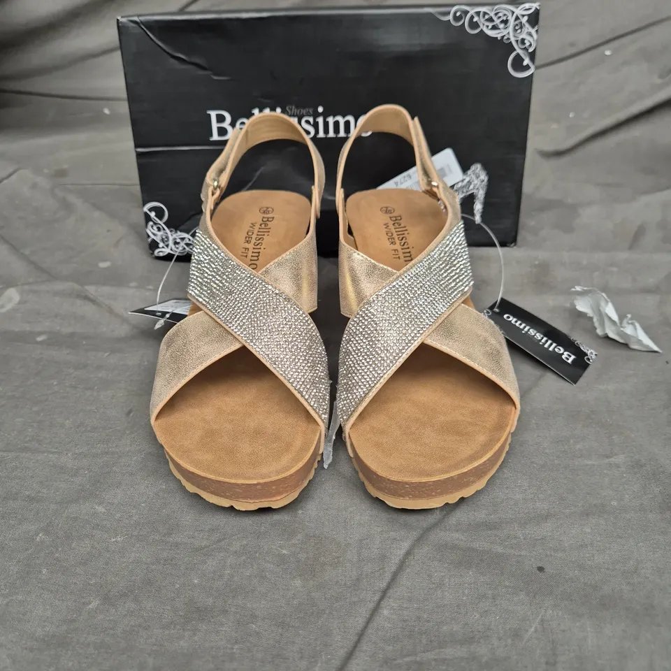 BELLISSIMO WOMEN'S WEDGE SANDALS – BEIGE/GOLD, WIDE FIT -SIZE 7 