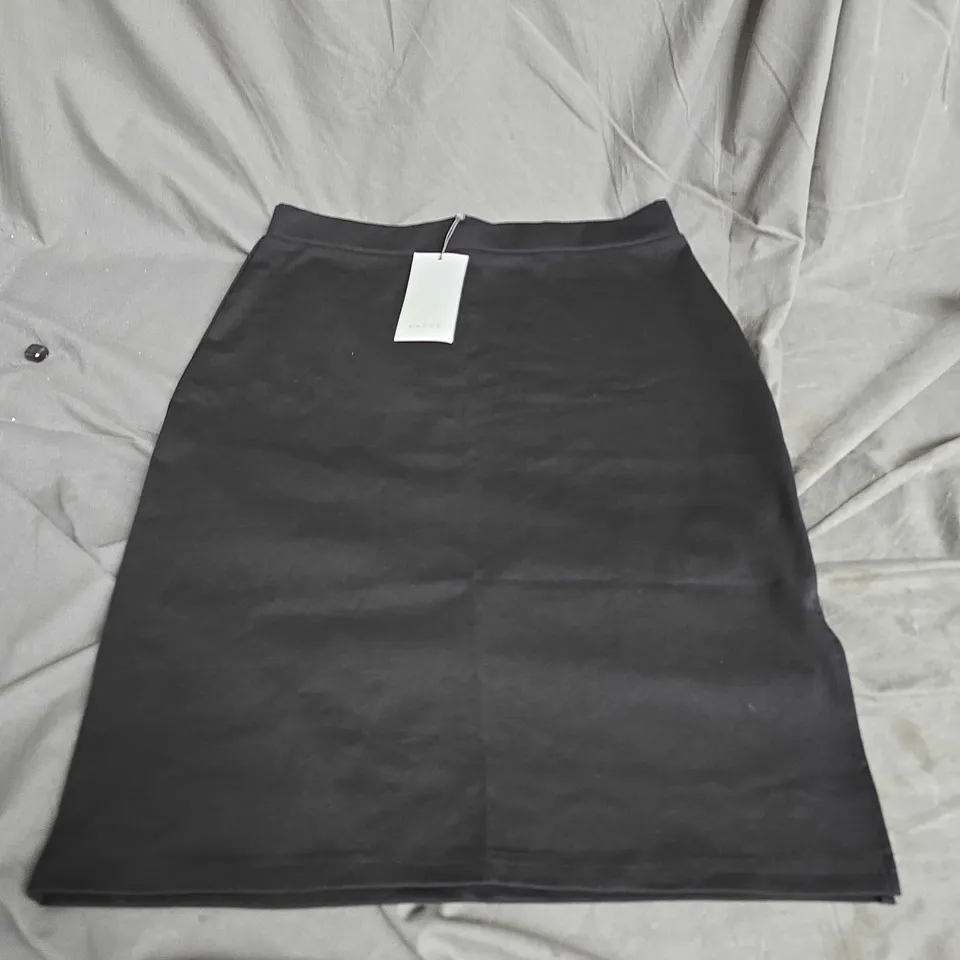 KAFFE PENCIL SKIRT IN BLACK DEEP SIZE L